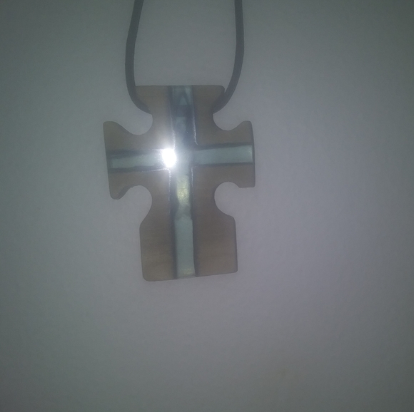Pendant - Picture 2 of 2